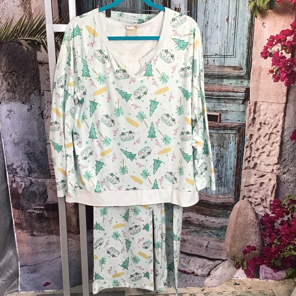 Ink & Ivy pajama set,‎ size large, fair condition